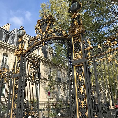 Parc Monceau Bed & Breakfast ปารีส ภายนอก รูปภาพ